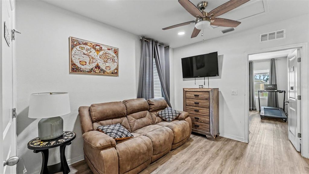 Image 23 of property listing at 3509 DIAMOND LEAF COURT, Valrico, FL 33594