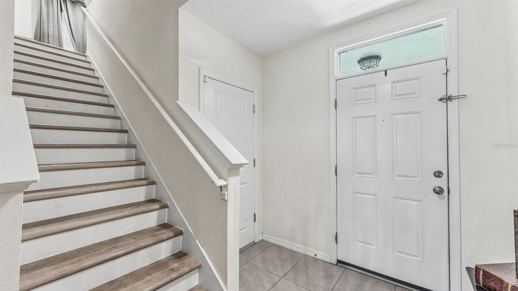 Image 4 of property listing at 3509 DIAMOND LEAF COURT, Valrico, FL 33594