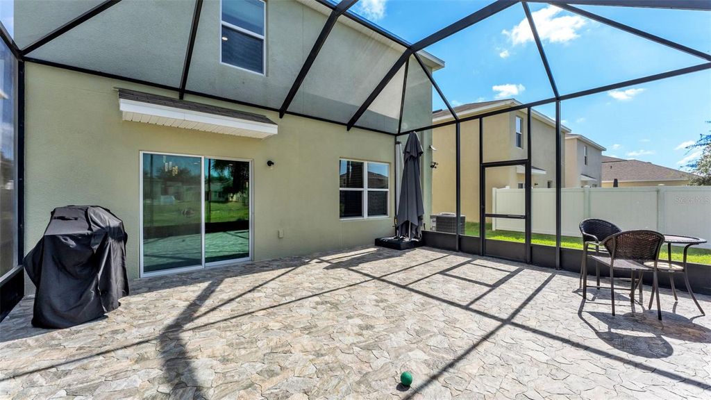 Image 39 of property listing at 3509 DIAMOND LEAF COURT, Valrico, FL 33594