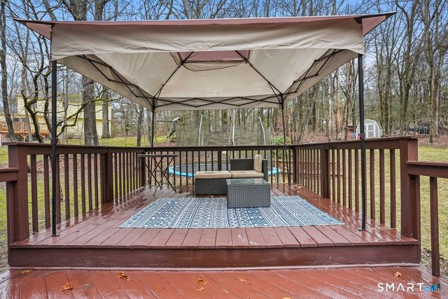 46 Little Brook Lane, Newtown, CT 06470