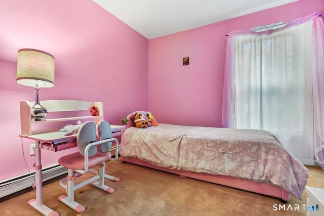 46 Little Brook Lane, Newtown, CT 06470