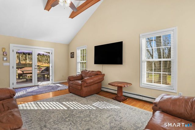 46 Little Brook Lane, Newtown, CT 06470