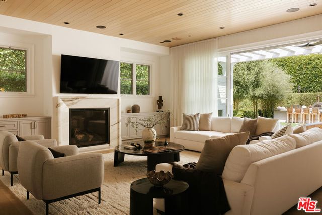 538 Spoleto Drive, Pacific Palisades, CA 90272