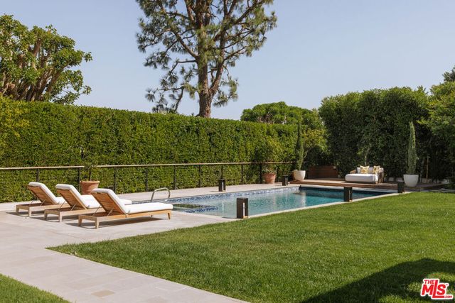 538 Spoleto Drive, Pacific Palisades, CA 90272