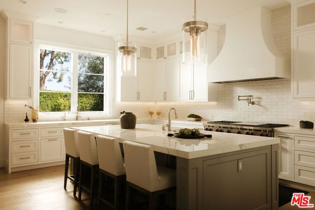 538 Spoleto Drive, Pacific Palisades, CA 90272