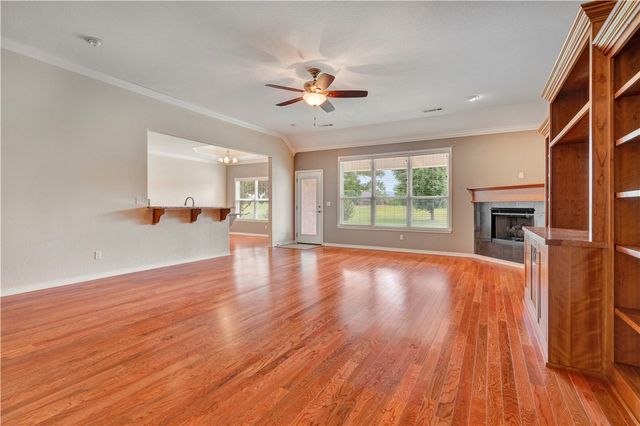 11242 Club House Parkway, Farmington, AR 72730