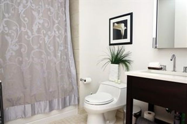 500 Atlantic Avenue 14V, Boston, MA 02210