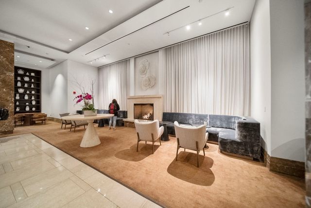 500 Atlantic Avenue 14V, Boston, MA 02210