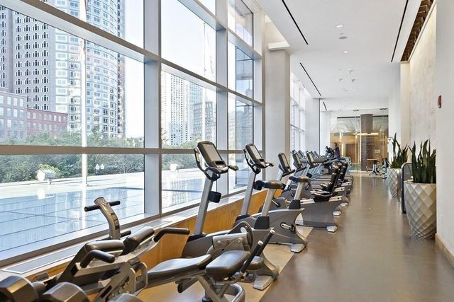 500 Atlantic Avenue 14V, Boston, MA 02210