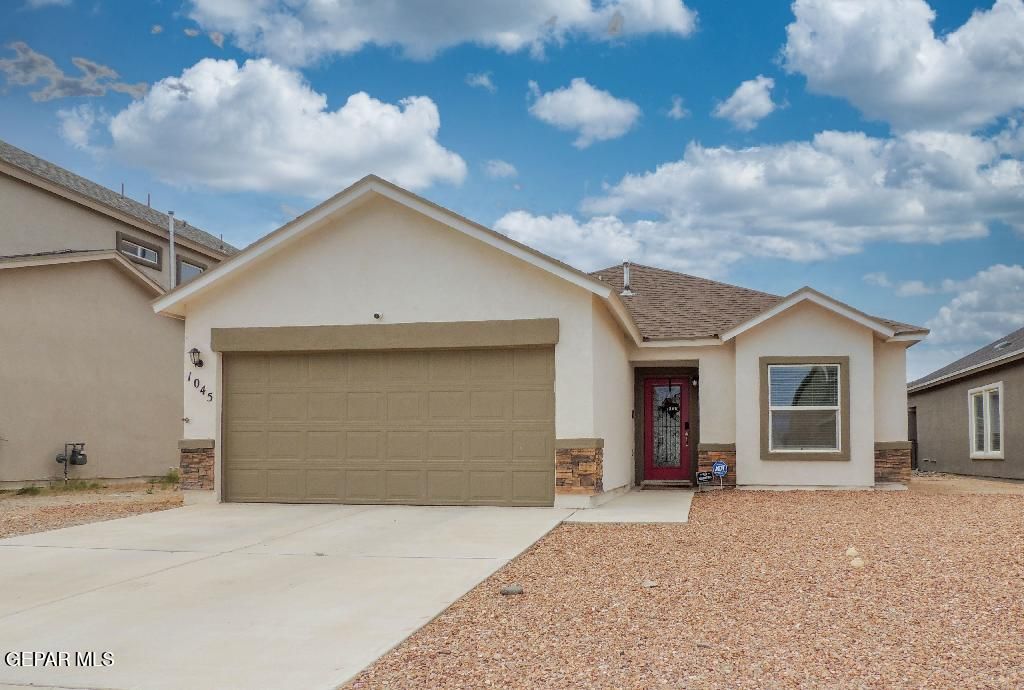 1045 Nepal Sky Street, Horizon City, TX 79928
