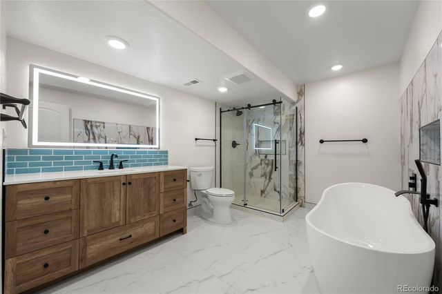 5613 S Elk Court, Aurora, CO 80016
