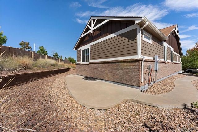 5613 S Elk Court, Aurora, CO 80016