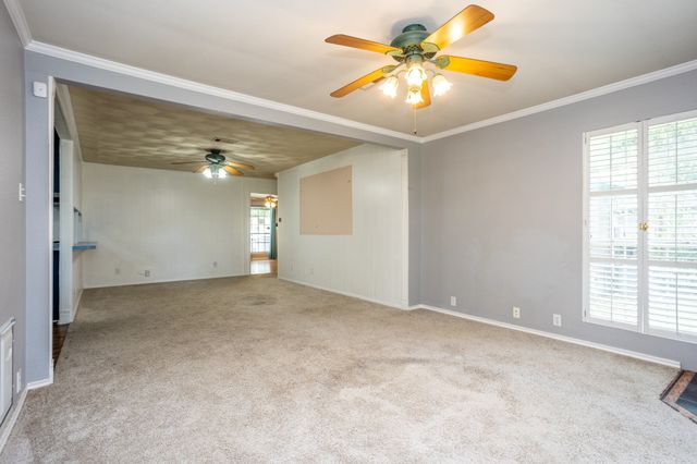 410 E Mona Avenue, Duncanville, TX 75137