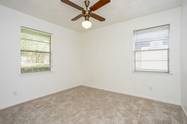410 E Mona Avenue, Duncanville, TX 75137