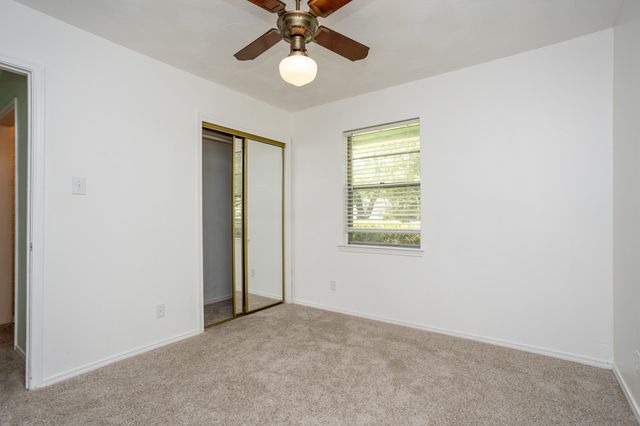 410 E Mona Avenue, Duncanville, TX 75137