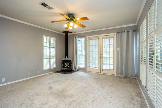 410 E Mona Avenue, Duncanville, TX 75137