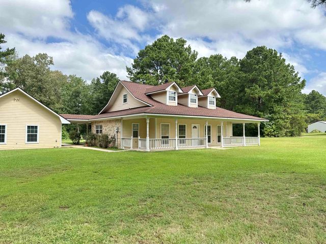 251 Oden Dr., Waskom, TX 75692