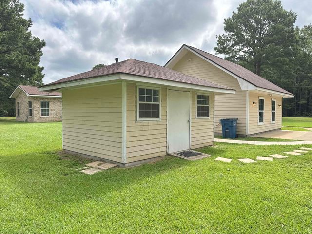 251 Oden Dr., Waskom, TX 75692