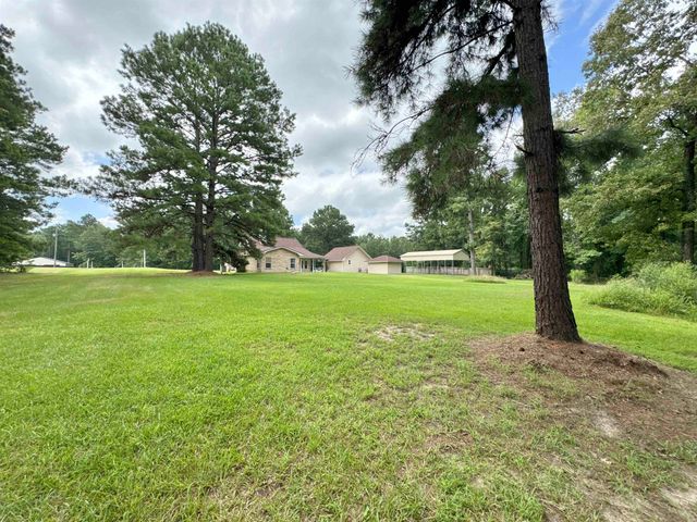 251 Oden Dr., Waskom, TX 75692