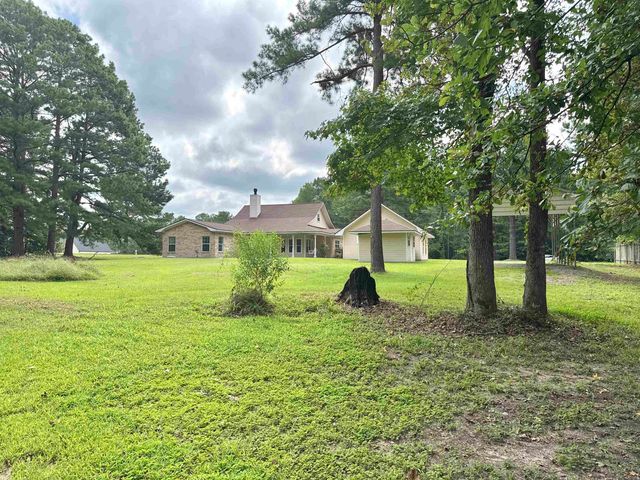 251 Oden Dr., Waskom, TX 75692