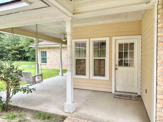 251 Oden Dr., Waskom, TX 75692