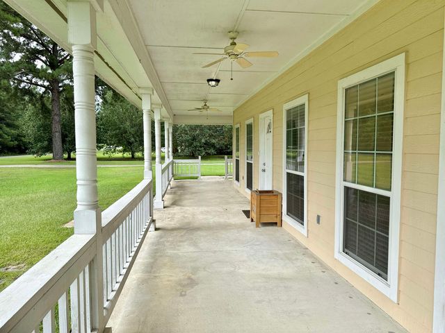 251 Oden Dr., Waskom, TX 75692