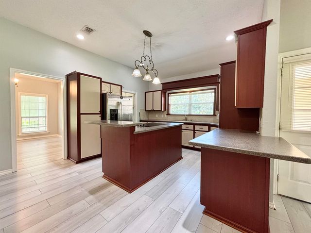 251 Oden Dr., Waskom, TX 75692