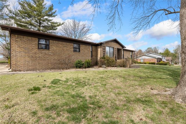 402 Tamarind Street, Harrison, AR 72601