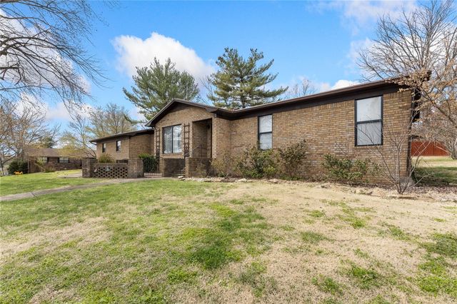 402 Tamarind Street, Harrison, AR 72601