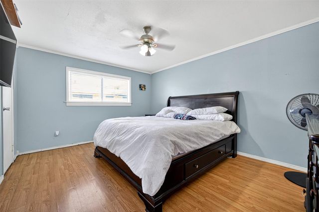 229 Austin Street, Angleton, TX 77515