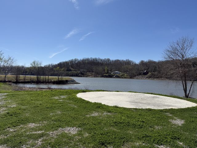 2133 Hardin Bottom River Rd, Clifton, TN 38425