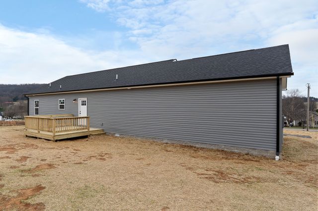 1072 Frank Anderson Rd, Sparta, TN 38583