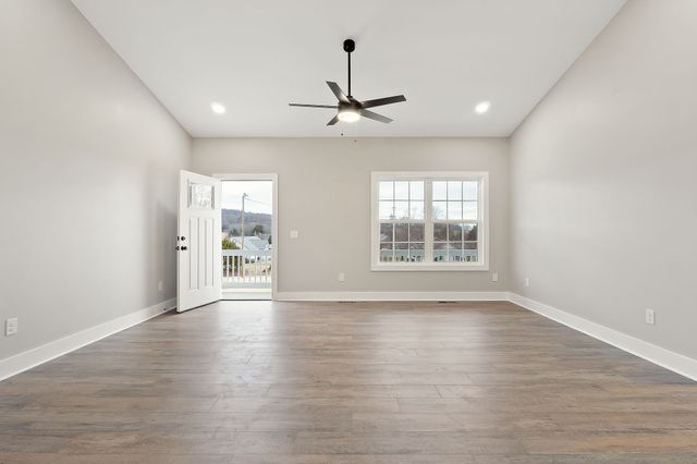 1072 Frank Anderson Rd, Sparta, TN 38583