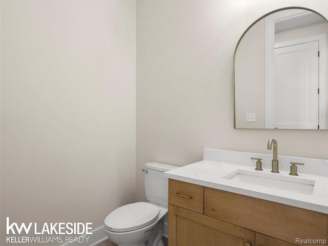 18842 Via Firenze Drive, Macomb, MI 48044