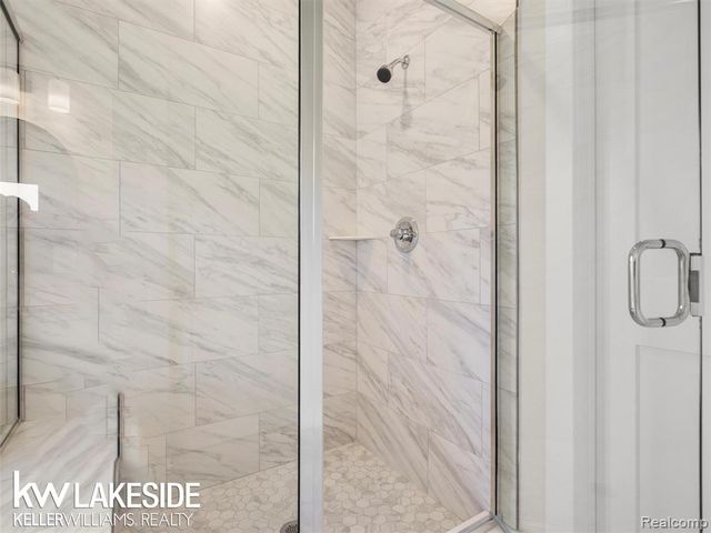 18842 Via Firenze Drive, Macomb, MI 48044