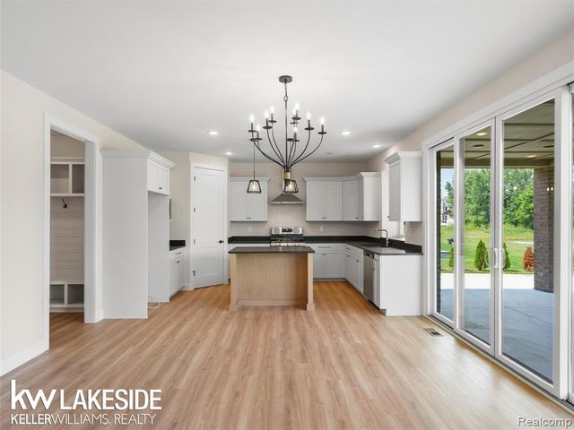 18842 Via Firenze Drive, Macomb, MI 48044