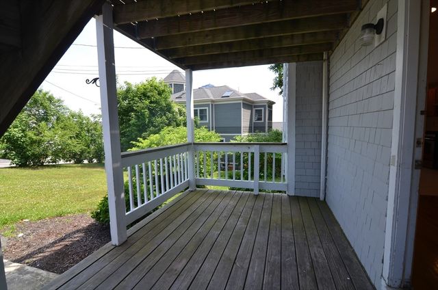 146 Huckins Ave 1, Quincy, MA 02171
