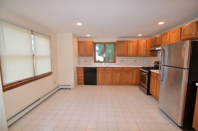 146 Huckins Ave 1, Quincy, MA 02171