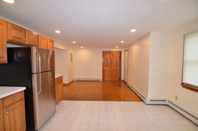 146 Huckins Ave 1, Quincy, MA 02171