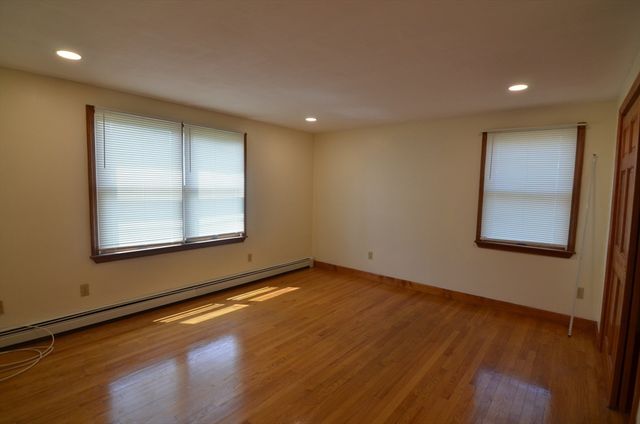 146 Huckins Ave 1, Quincy, MA 02171