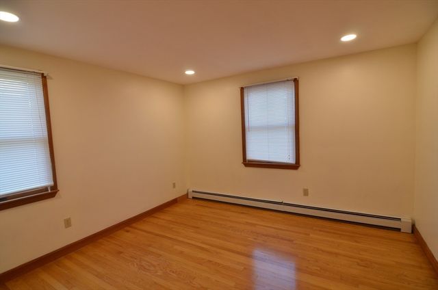 146 Huckins Ave 1, Quincy, MA 02171