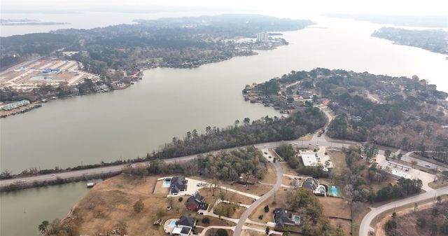 15900 Walden Rd, Montgomery, TX 77356