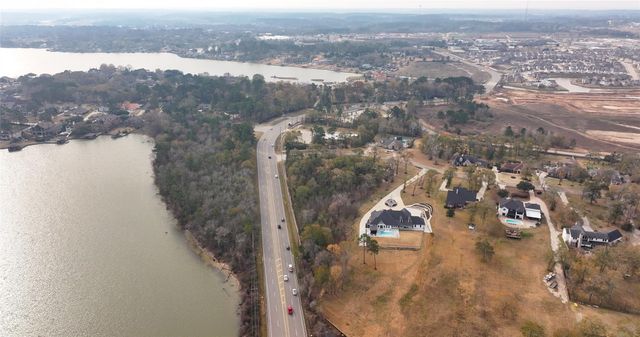 15900 Walden Rd, Montgomery, TX 77356