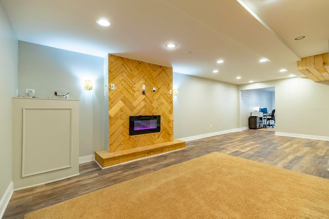 13079 Pennsylvania Place, Crown Point, IN 46307