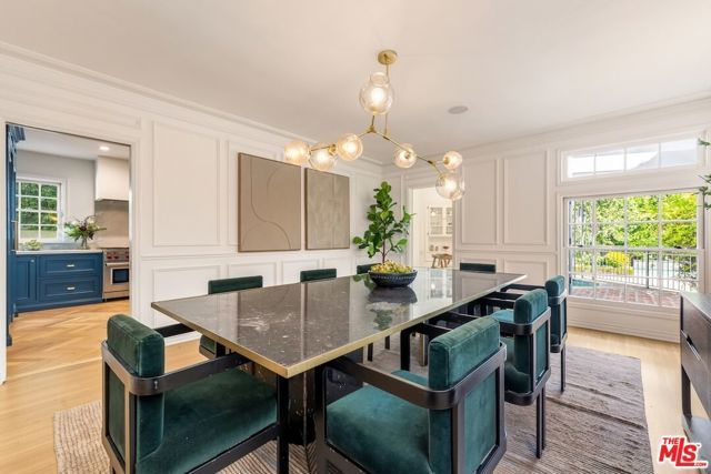 628 N Sierra Drive, Beverly Hills, CA 90210