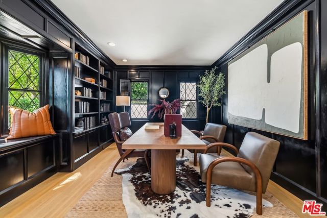 628 N Sierra Drive, Beverly Hills, CA 90210