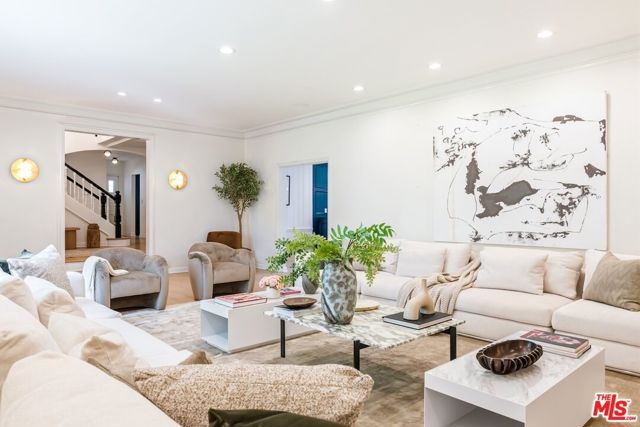 628 N Sierra Drive, Beverly Hills, CA 90210