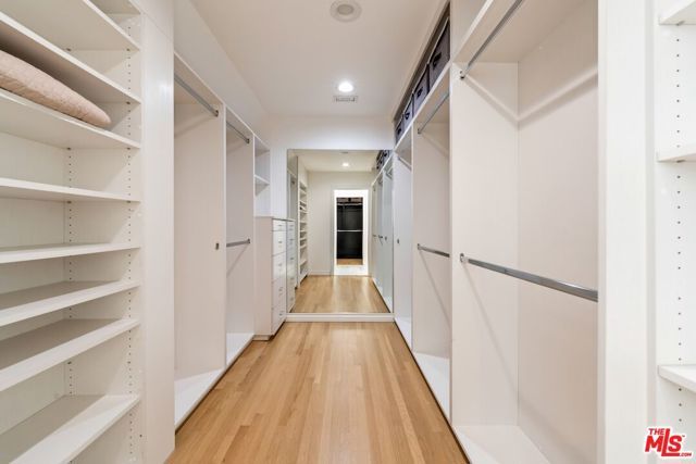 628 N Sierra Drive, Beverly Hills, CA 90210