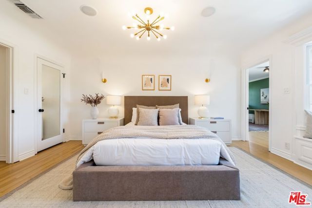 628 N Sierra Drive, Beverly Hills, CA 90210