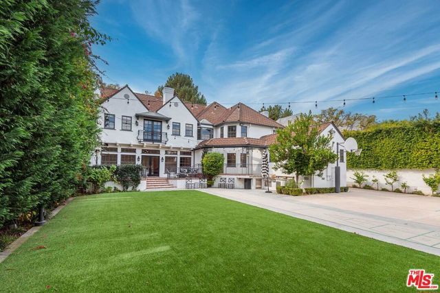 628 N Sierra Drive, Beverly Hills, CA 90210